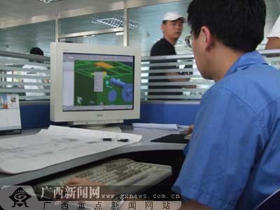 智能制造新篇章 网络媒体龙江行走进齐齐哈尔第一机床厂，探访网络技术赋能工业转型升级